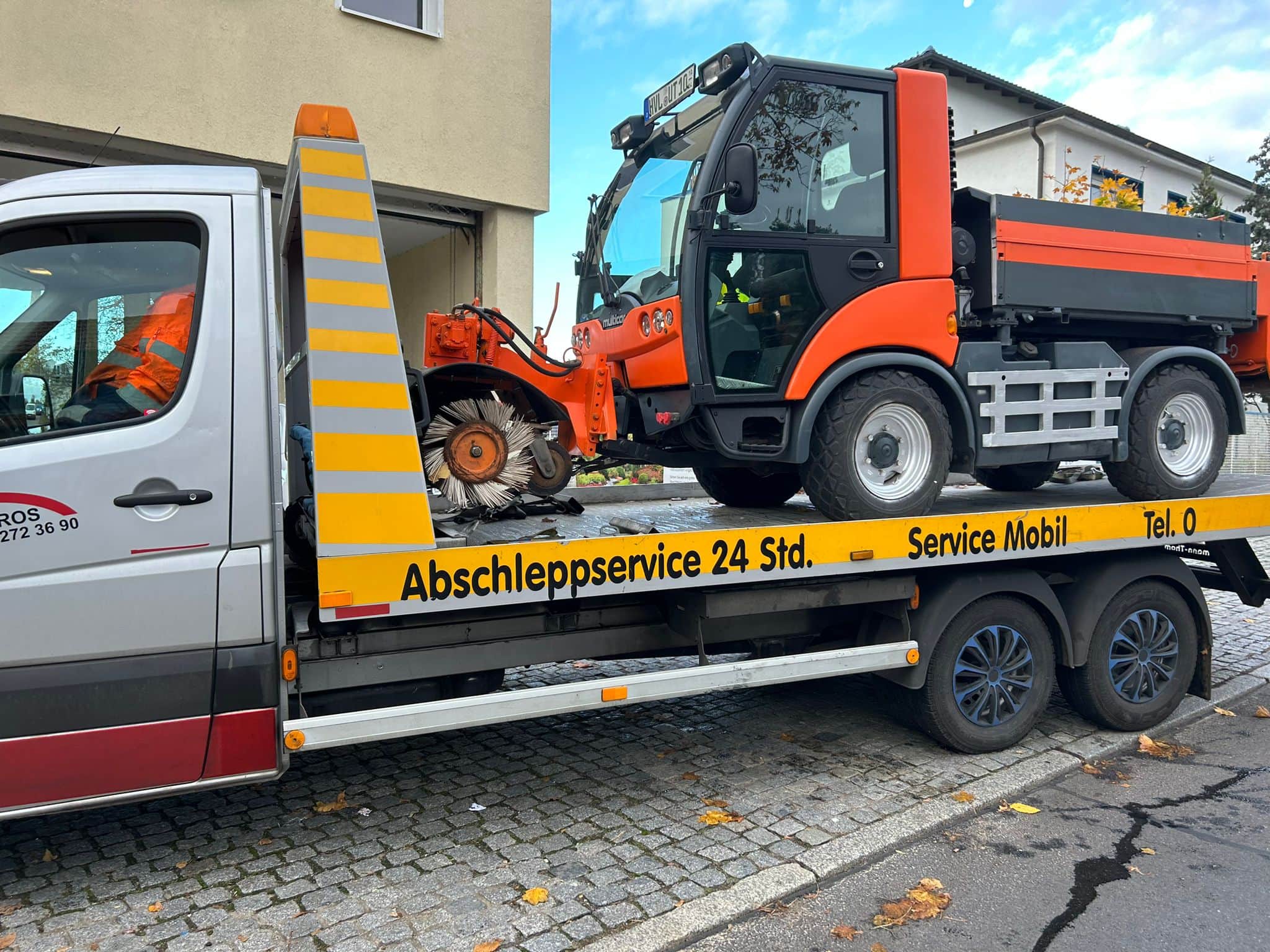 Gescheiterter Raubüberfall: Gangster legen Autobahn in Italien lahm